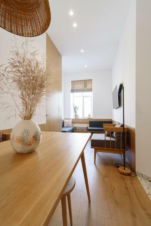 Sunrise Apartment Lviv Exterior photo
